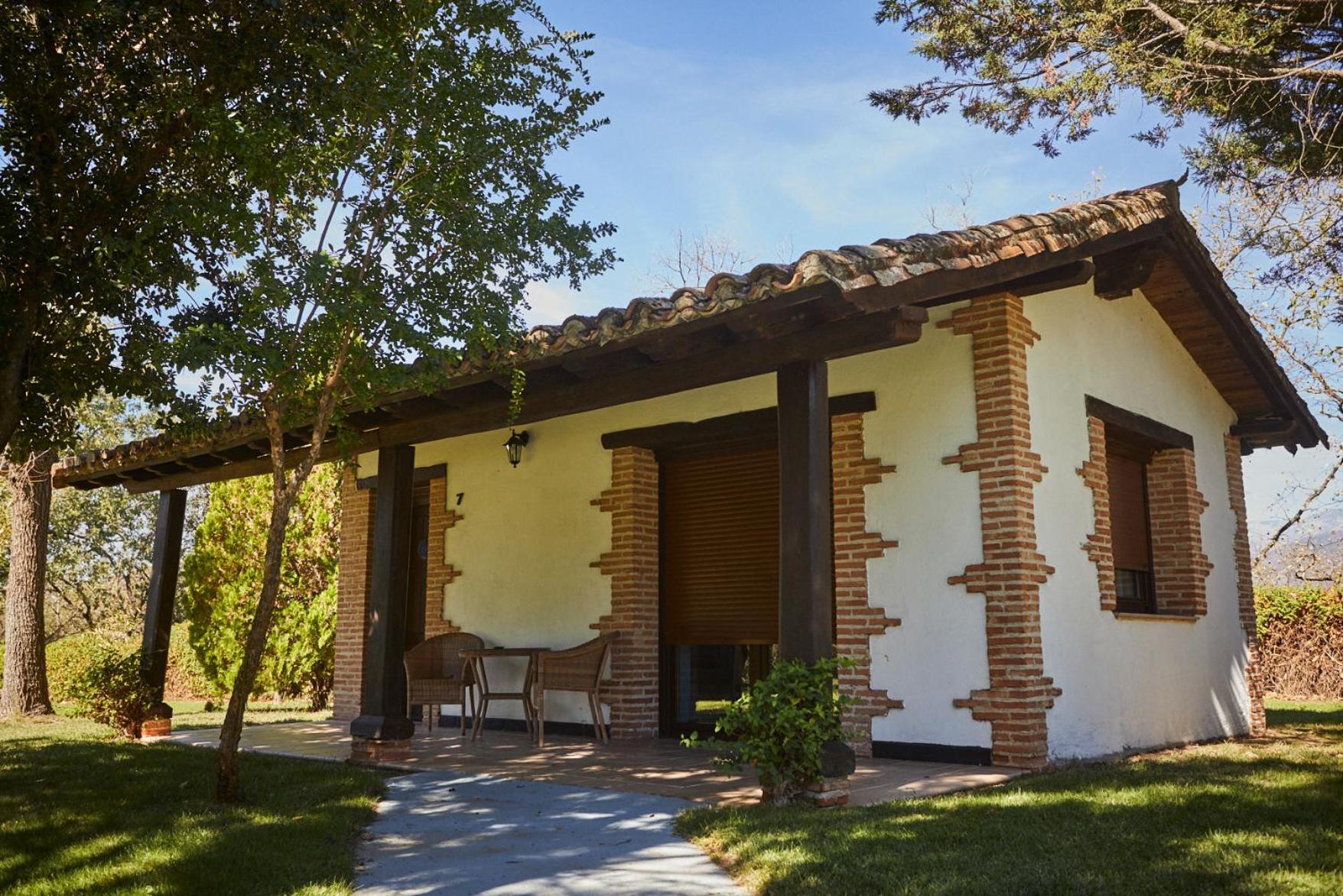 Hotel El Mirlo Blanco Candeleda Buitenkant foto