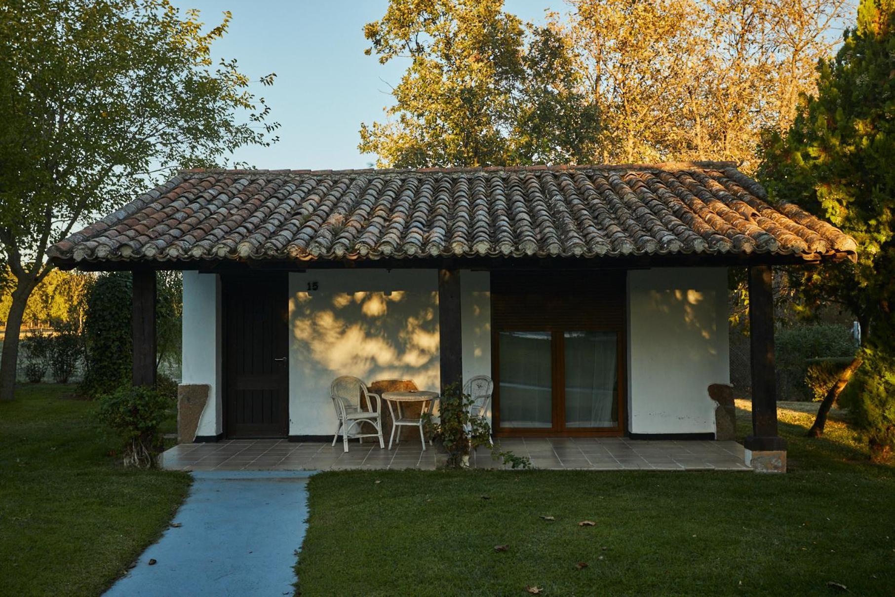 Hotel El Mirlo Blanco Candeleda Buitenkant foto